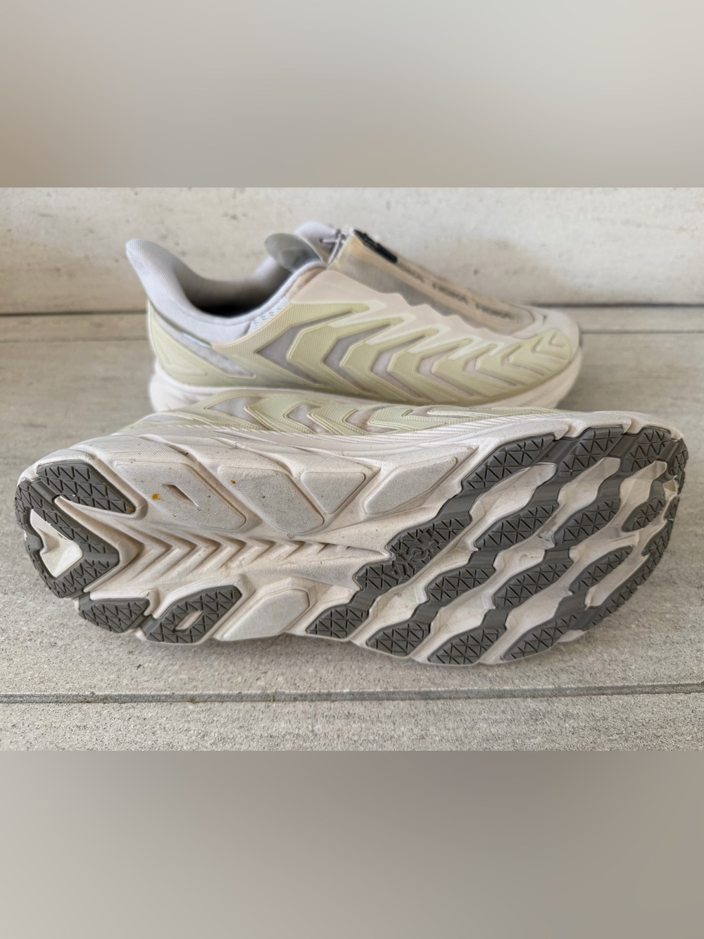 Hoka One One Project Clifton Shifting Sand Dune 1127924-SSDD - Picture 8 of 8